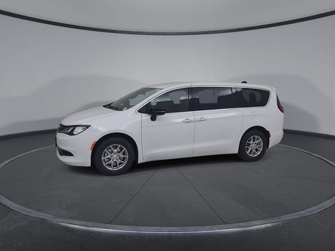 New 2027 Chrysler Pacifica LX FWD image 7