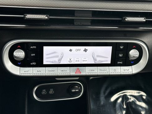 Used 2023 Genesis GV60 Advanced AWD/4WD image 26