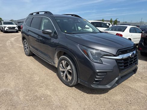 Used 2023 Subaru Ascent Premium w/ Convenience Package AWD/4WD image 4