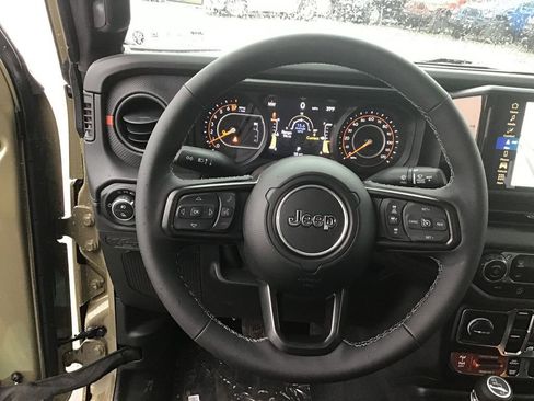 New 2025 Jeep Gladiator Rubicon w/ Safety Group image 13