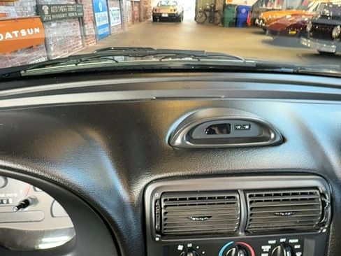 Used 1995 Ford Mustang GT image 29