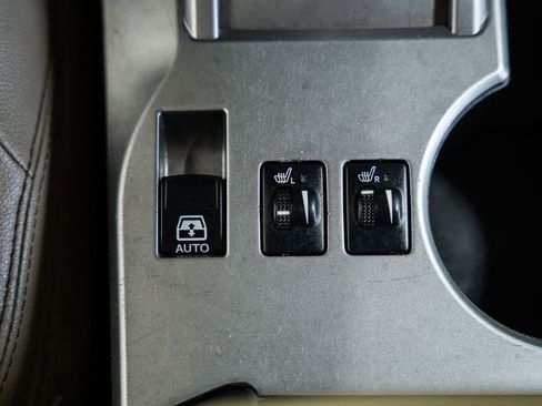 Used 2014 Toyota 4Runner SR5 Premium image 29