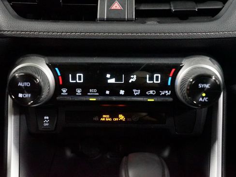 Certified 2024 Toyota RAV4 LE AWD/4WD image 20