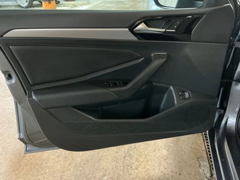 Used 2021 Volkswagen Jetta R-Line w/ R-Line Cold Weather Package image 11