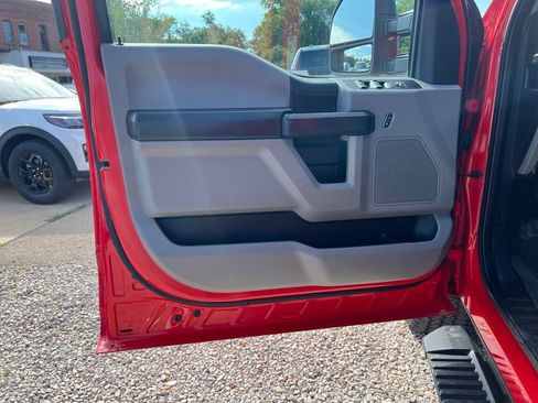 Used 2020 Ford F250 XL w/ STX Appearance Package AWD/4WD image 11