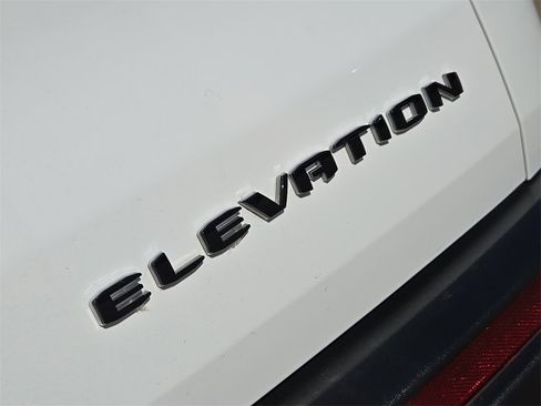 Used 2025 GMC Acadia Elevation image 32