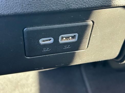 Used 2025 Chevrolet Blazer LT image 19