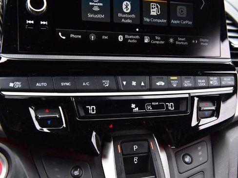 Used 2025 Honda Odyssey Sport-L image 17