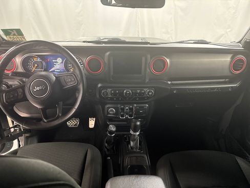Used 2020 Jeep Wrangler Unlimited Sport image 4
