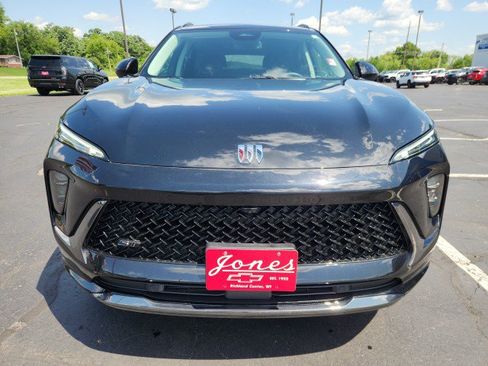 Used 2024 Buick Envision Sport Touring image 8