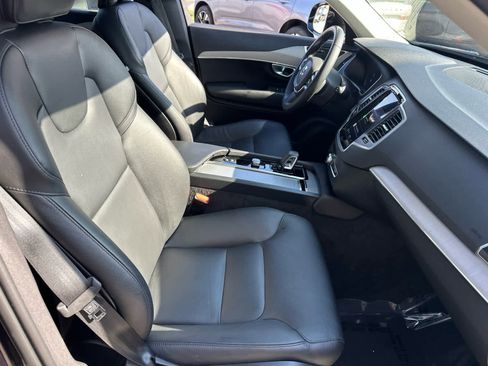 Used 2024 Volvo XC90 B5 Core w/ Climate Package AWD/4WD image 44