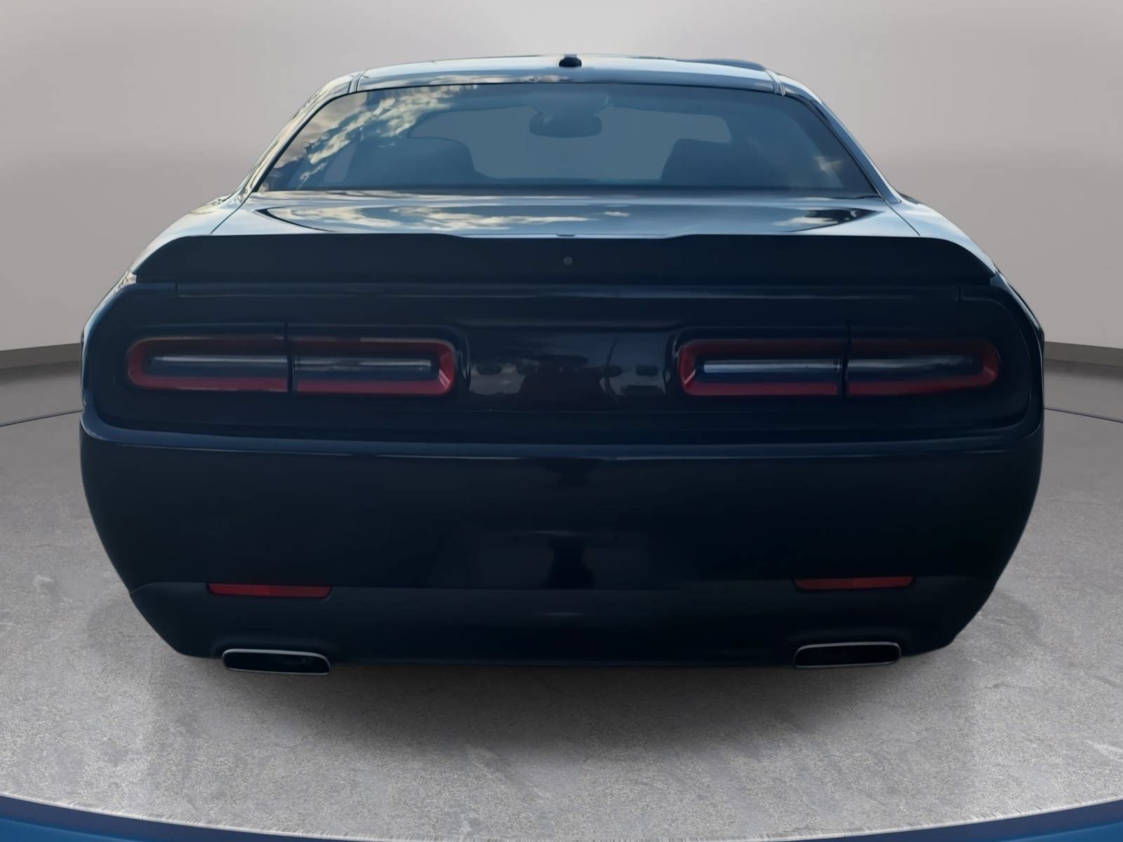 Used 2020 Dodge Challenger SXT w/ Blacktop Package RWD image 6