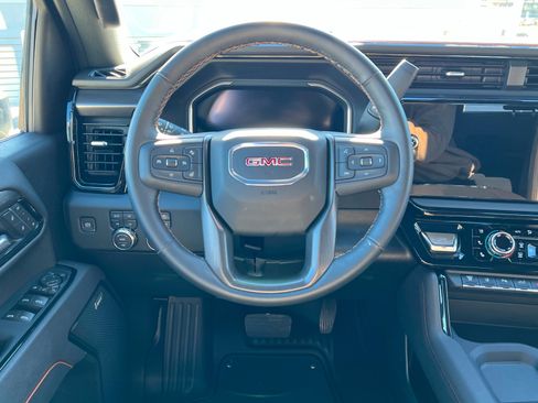 Certified 2025 GMC Sierra 2500 AT4 image 13