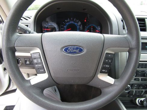 Used 2012 Ford Fusion SE image 15