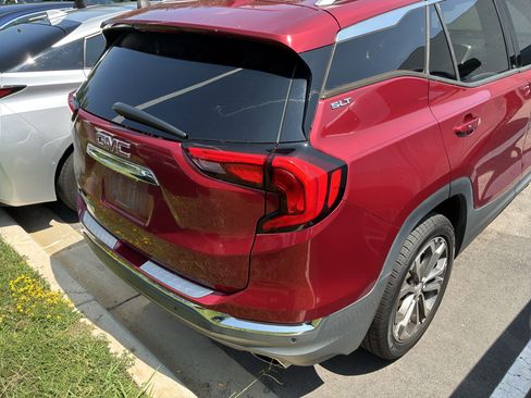 Used 2020 GMC Terrain SLT w/ Preferred Package FWD image 8