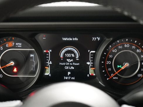 Used 2026 Jeep Wrangler Rubicon AWD/4WD image 21