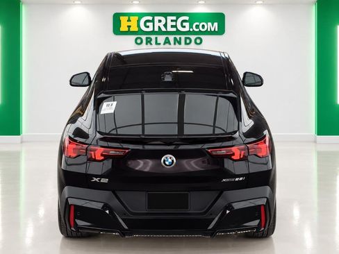 Used 2026 BMW X2 xDrive28i AWD/4WD image 8