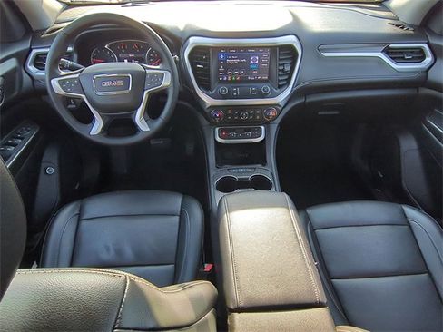 Used 2023 GMC Acadia SLT image 21
