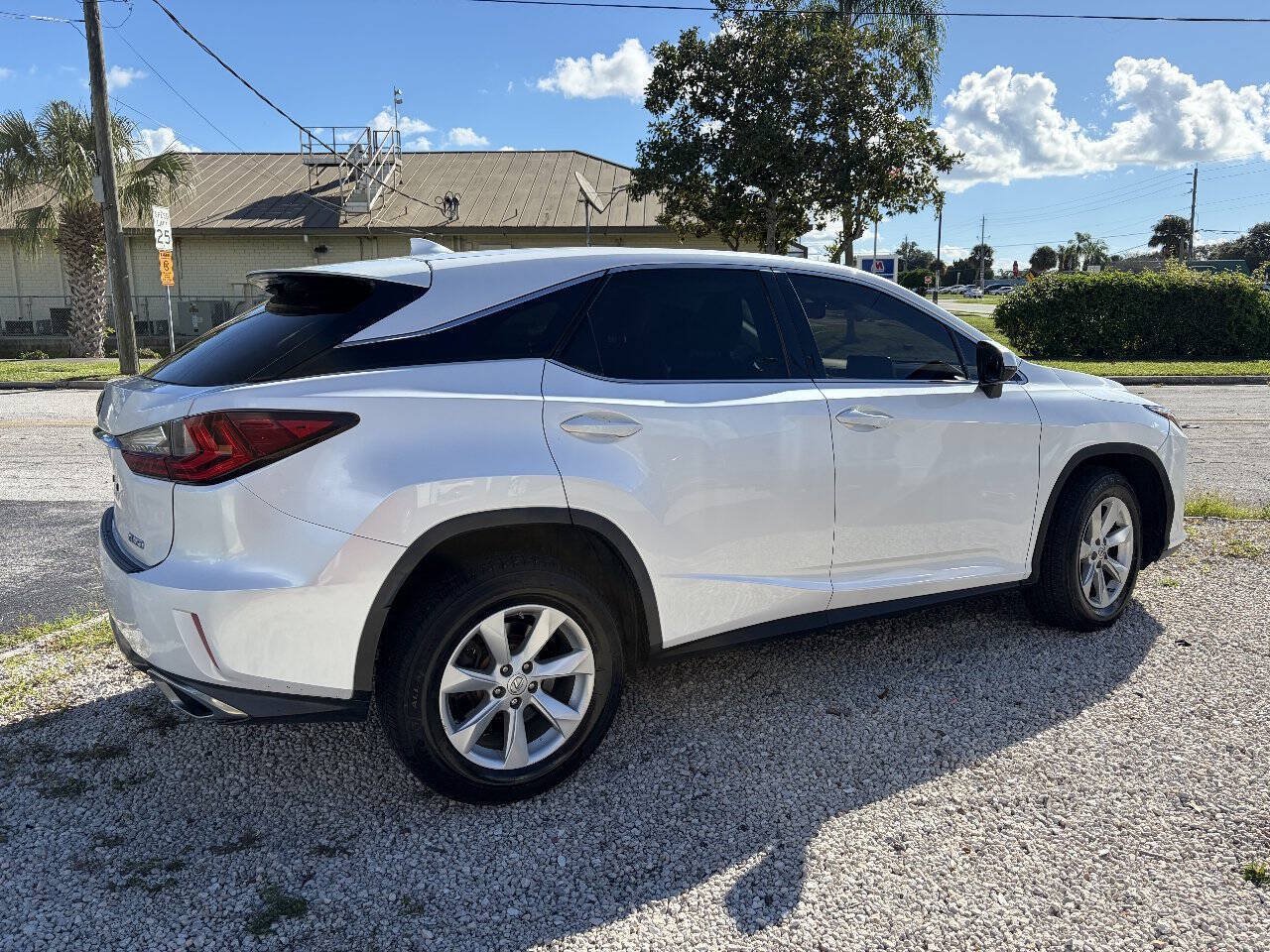 Used 2017 Lexus RX 350 AWD w/ Accessory Package image 2