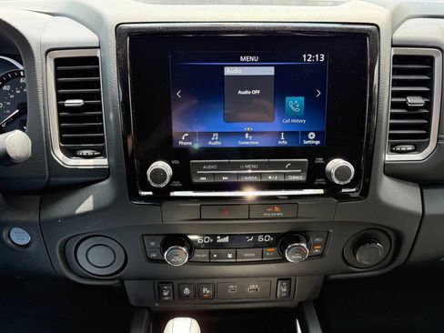 Used 2022 Nissan Frontier SV RWD image 16