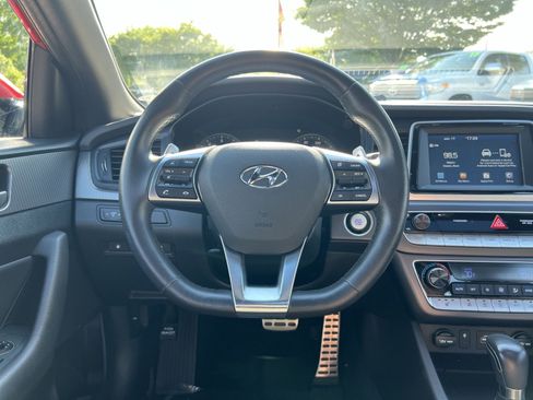 Used 2018 Hyundai Sonata Sport FWD image 16