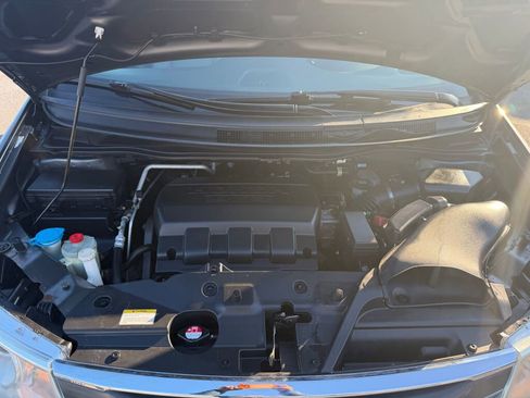 Used 2013 Honda Odyssey Touring Elite image 36