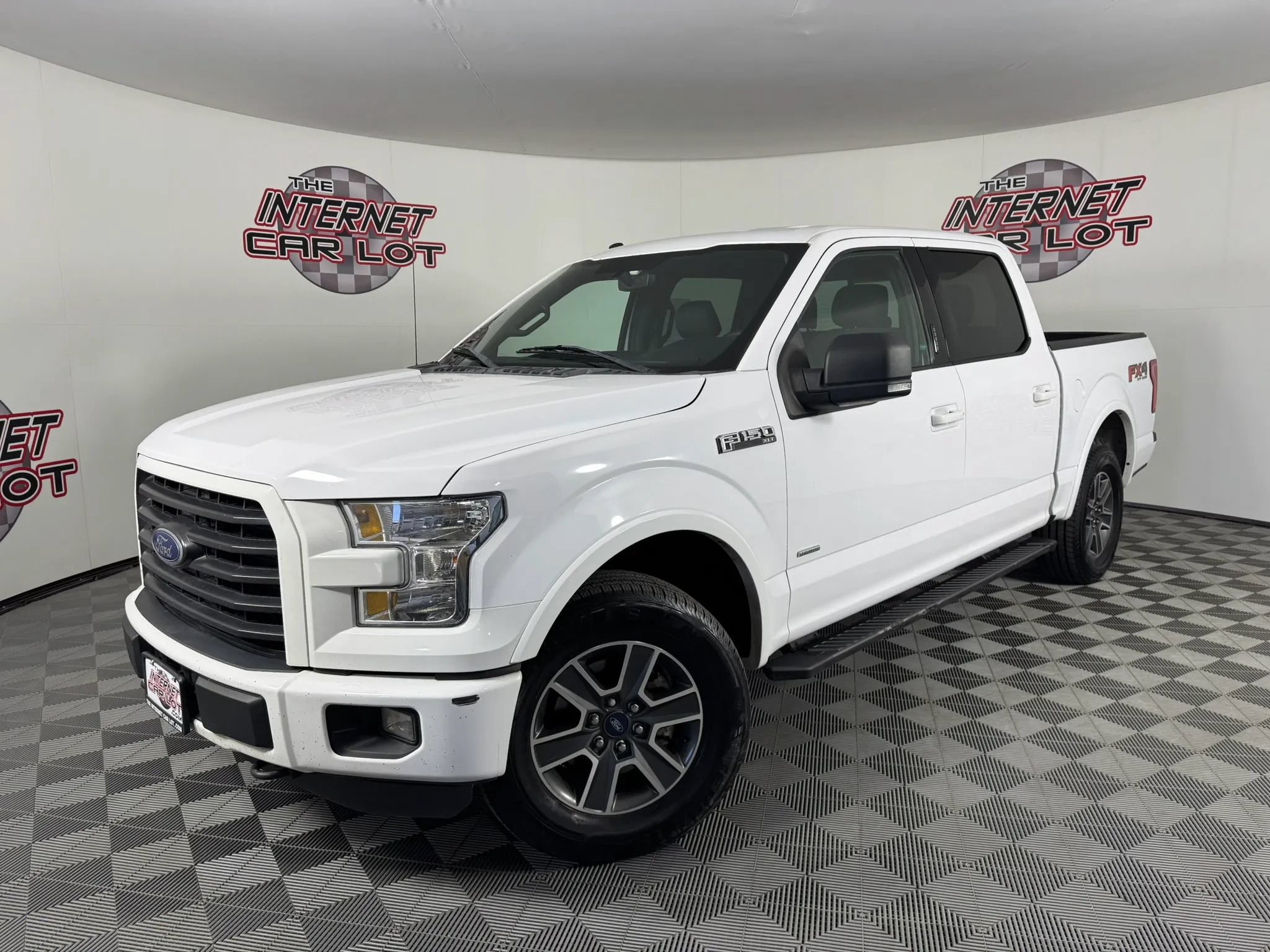 Used 2016 Ford F150 XLT w/ Equipment Group 302A Luxury AWD/4WD image 1