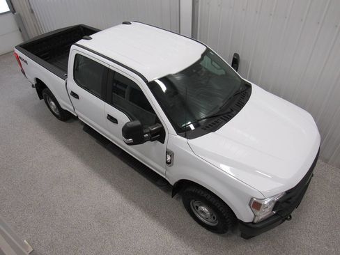 Used 2022 Ford F250 XL w/ Power Equipment Group image 5