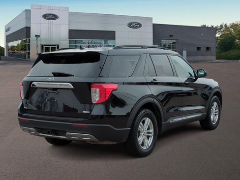 Certified 2020 Ford Explorer XLT w/ Equipment Group 202A image 11