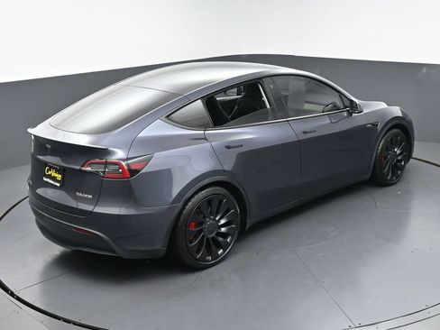 Used 2022 Tesla Model Y Performance AWD/4WD image 39