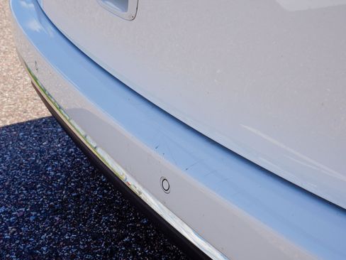 Used 2025 Chrysler Pacifica Select FWD image 32