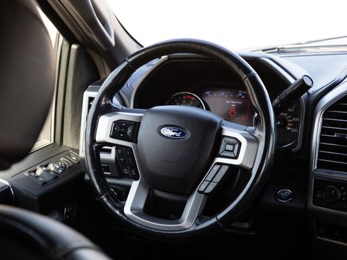 Used 2019 Ford F250 Platinum w/ Platinum Ultimate Package image 17