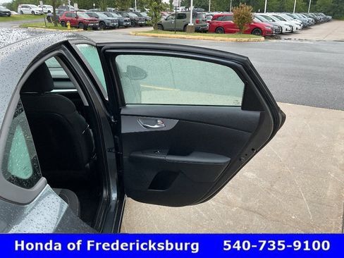 Used 2023 Kia Forte LXS w/ LXS Technology Package FWD image 18