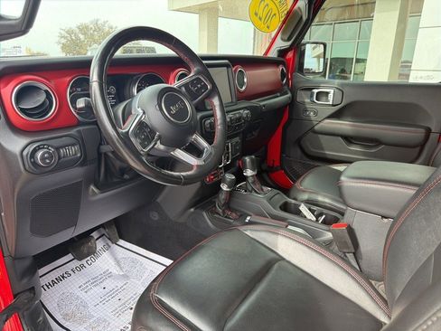 Used 2022 Jeep Gladiator Rubicon w/ Cold Weather Group image 13