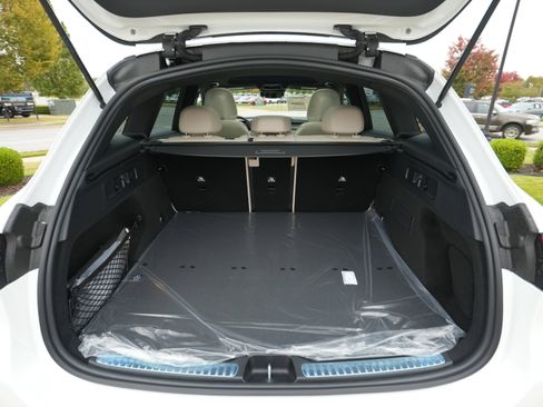 New 2026 Mercedes-Benz GLC 300 4MATIC image 16