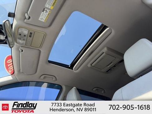 Used 2016 Honda Pilot Touring image 9
