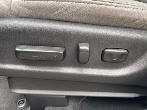 Used 2016 Honda CR-V Touring image 22