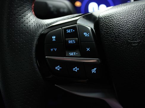 Used 2025 Ford Explorer ST-Line w/ Premium Package image 21