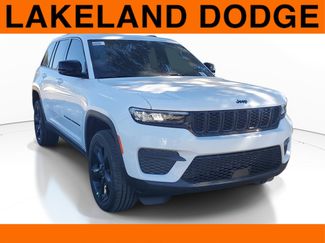 New 2025 Jeep Grand Cherokee Altitude video 1