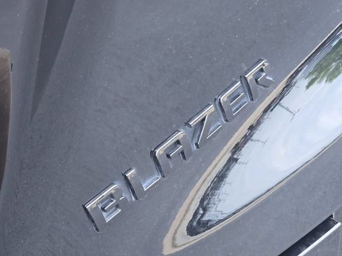 Used 2025 Chevrolet Blazer RS FWD image 10