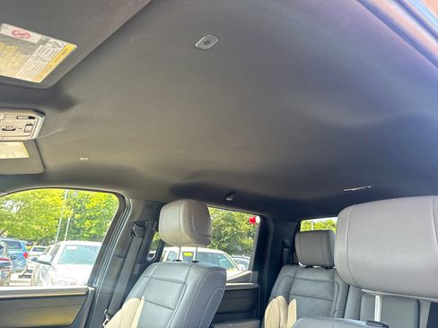 Used 2025 Toyota Tundra Limited AWD/4WD image 17