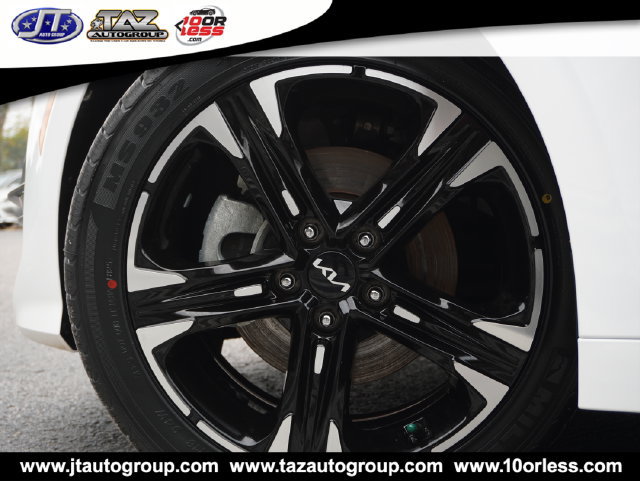 Used 2024 Kia K5 GT-Line w/ GT-Line Premium Package FWD image 3
