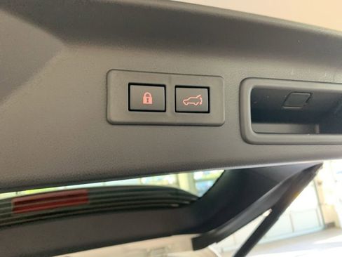 New 2026 Subaru Forester Premium AWD/4WD image 14