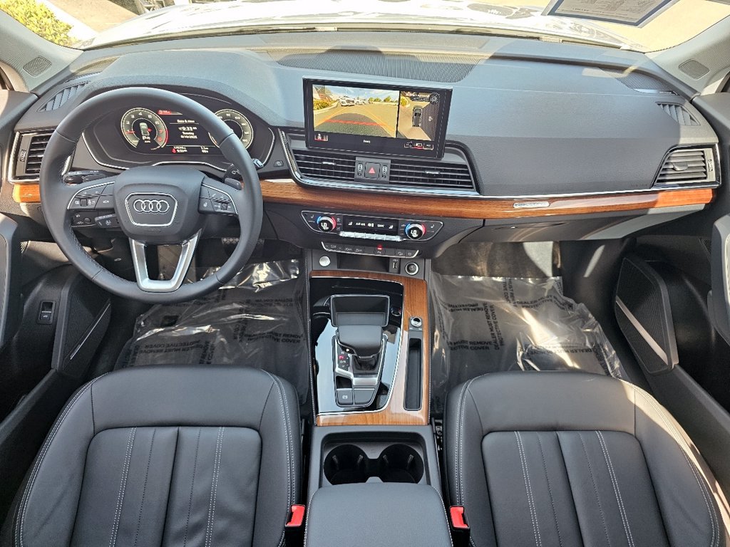 Used 2023 Audi Q5 2.0T Premium Plus w/ Premium Plus Package AWD/4WD image 4