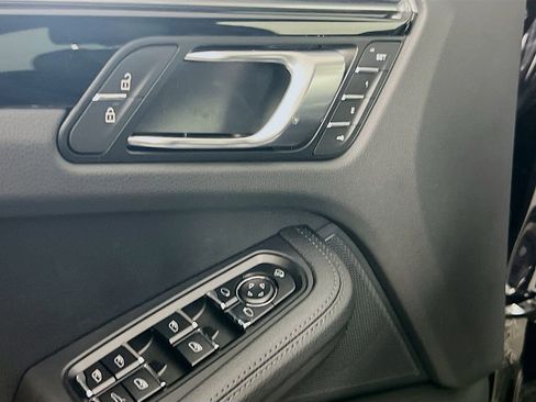 New 2026 Porsche Macan S image 20