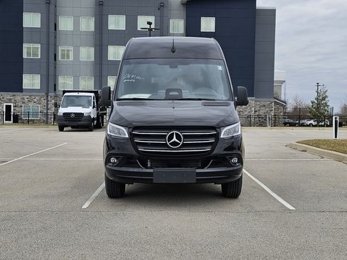New 2025 Mercedes-Benz Sprinter 2500 image 6