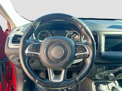 Used 2021 Jeep Compass Latitude w/ Convenience Group image 11