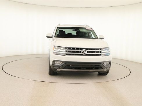 Used 2018 Volkswagen Atlas SEL Premium image 11