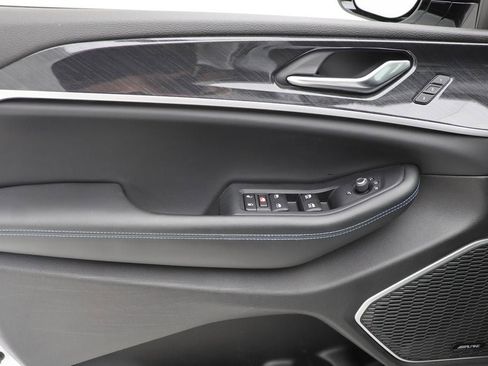 Used 2022 Jeep Grand Cherokee Trailhawk w/ Advanced Protech Group II image 15