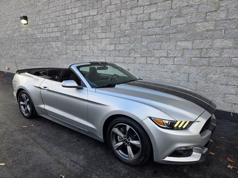 Used 2016 Ford Mustang Convertible w/ Equipment Group 051A image 30
